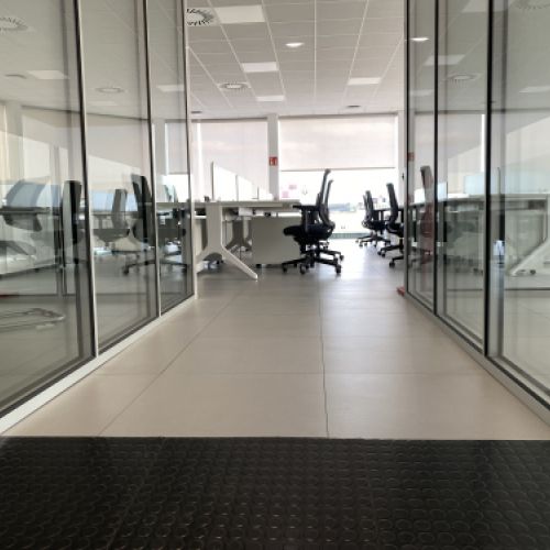 Rampa suelo técnico de acceso